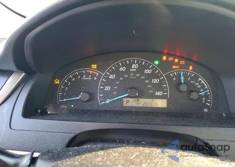 2012 Toyota Camry Base z USA, uszkodzony, nr VIN 4T1BF1FK3CU636572